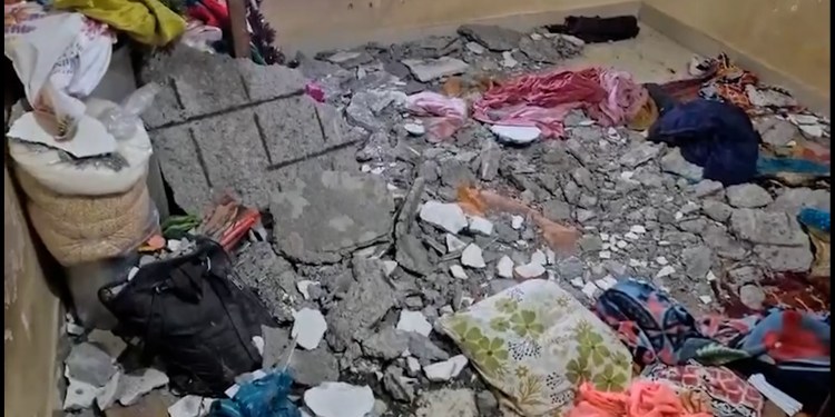 Panvel Kamothe Mein Ek Apartment Mein Ceiling Slab Girne Se Father Ki Death, Bacchi Huwi Injured