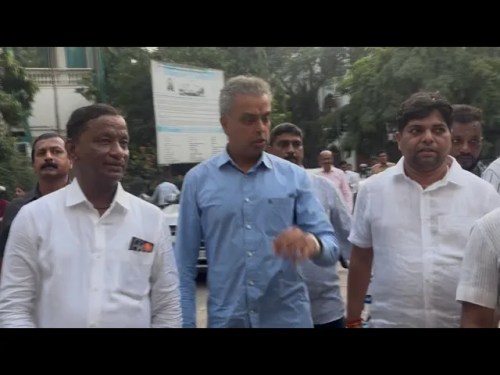 Milind Deora Ne JJ Hospital Jaakar 8 Saal Ke Bacche Ki Health Ka Liya Jaiza