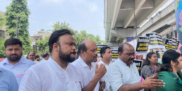 Delhi BJP chief Harsh Malhotra leads simultaneous protests outside homes of 22 AAP MLAs