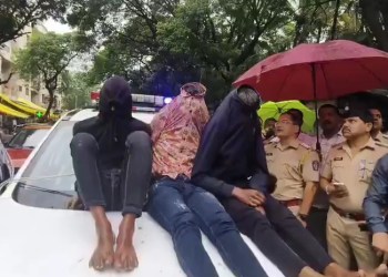 Pune Bonnet Parade Case: Human Rights Commission Ne Liya Suo Motu Action, Senior Police Officials Ko Notice.