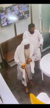 Jameel Merchant Aur All India Mulim Personal Law Board k Genral Secrtay Maulana Muhammad Fazal Rahim Mujaddidi Ki Malvani Mein Aham Meeting, Maujooda Halaat Par Hui Baatcheet.
