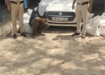 Delhi Police arrest 25-year-old, recover 1,050 quarters of illicit liquor in Bhati Mines