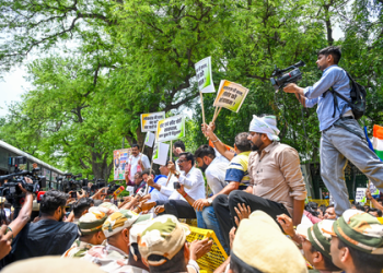 Congress turns SIR protest into political battle in MP; targets Election Commission