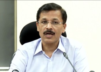 Maha FDA chief tells Sanjay Raut to produce proof of corruption amid extortion charges