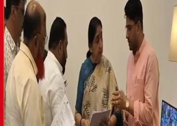 Minority Samaj Ke Liye Bada Kadam: Maulana Azad Mahamandal Ke Director Altaf Pavekar Ne Dy CM Sunetra Pawar Se Ki Mulaqat