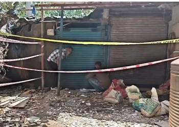 Ram Mandir Ke Public Toilet Mein Suspected Toxic Fumes Se 2 jawan ladko Ki Maut, Ek Shakhs Detained.