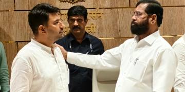 SRA Ke Do Officer Ko Suspend Karne Ka Order Diya Deputy Chief Minister Eknath Shinde Ne