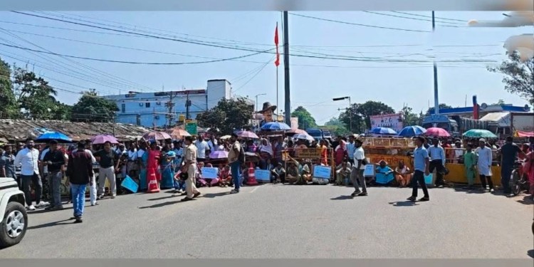 Jharkhand: Protesters block key road for hours after attack on school principal in Khunti