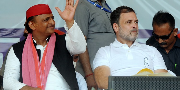 Fake or fact: SP-Congress alliance in UP faces poster dilemma