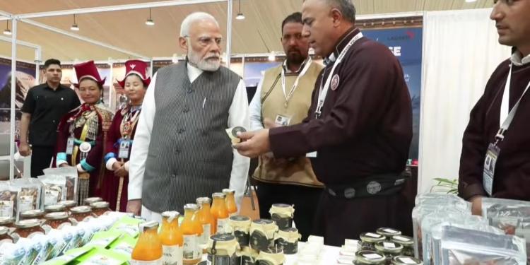 Gujarat: At Ekta Nagar, PM Modi opens ‘Bharat Parv’ ahead of Statue of Unity celebrations
