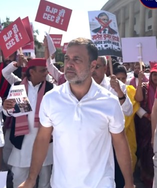 Gyanesh, it’s done, bro. Time to resign | Rahul Gandhi India Alliance March Video Viral