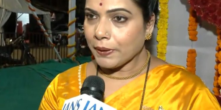 Mumbai Mayor Ritu Tawde par ₹1,000 ka Fine, 2016 Teacher Assault Case mein Court se Warning.