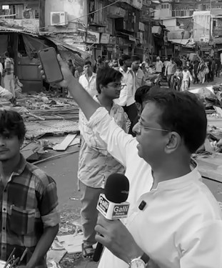 Manish Maket Demolition kis ne Karwaya ??
